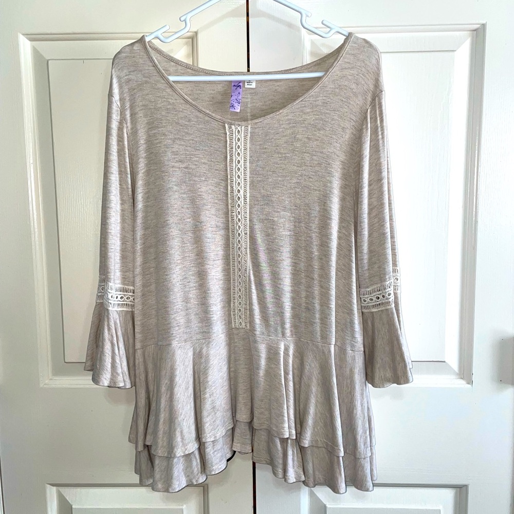 Tiered Ruffle Scoop Neck Top, Oatmeal, Size L